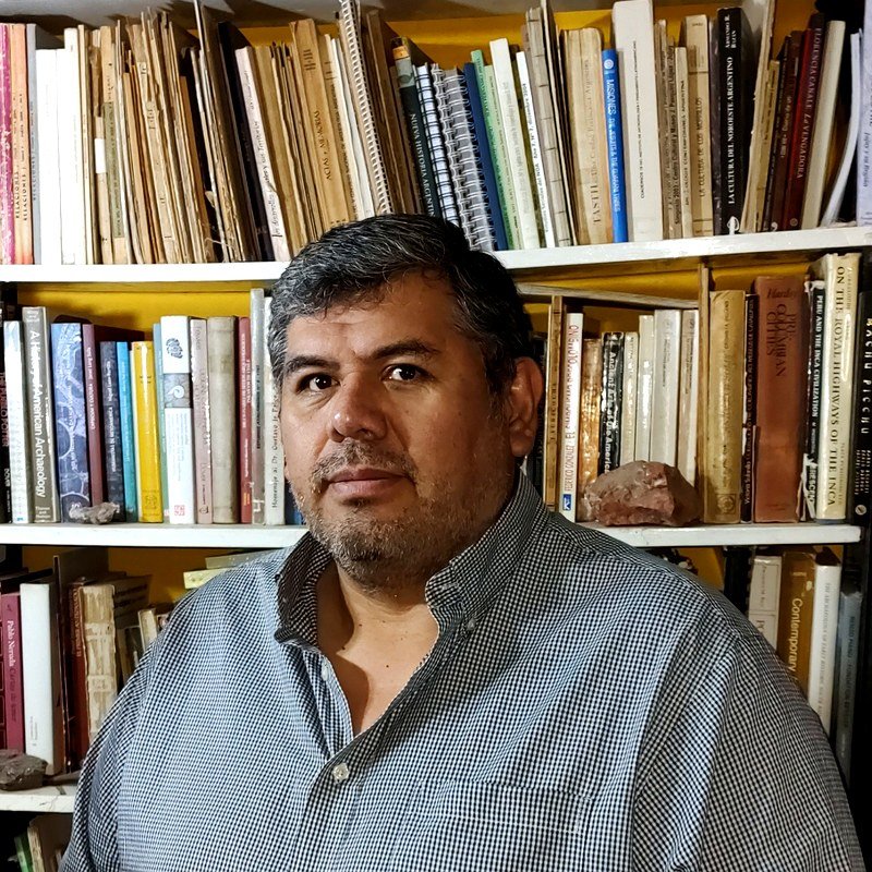Gabriel Cortés, Licenciado en Antropología